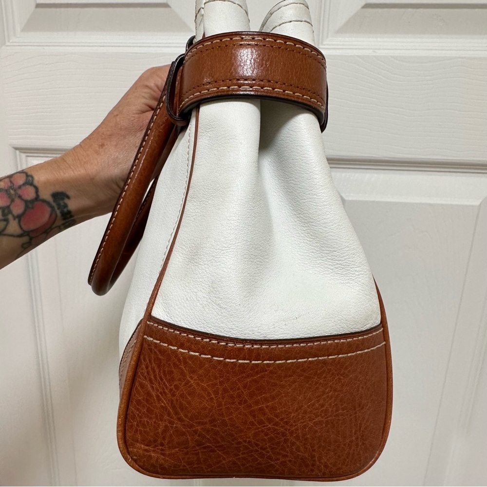 Coach Hamptons Satchel White Leather Cognac Trim Dog-Leash Clip Vintage Y2K - Picture 7 of 12